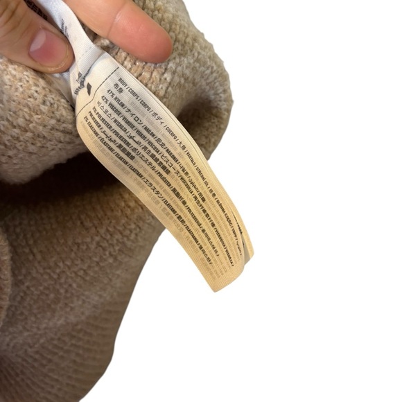 Abercrombie & Fitch Sweater Vest- houndstooth print Size Medium - Picture 4 of 5